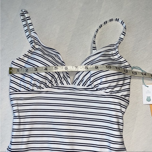 Kona Sol Target Triangle High Coverage One Piece Swimsuit Sz XS (0-2) - Picture 9 of 10